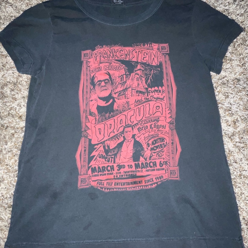 black short sleeve